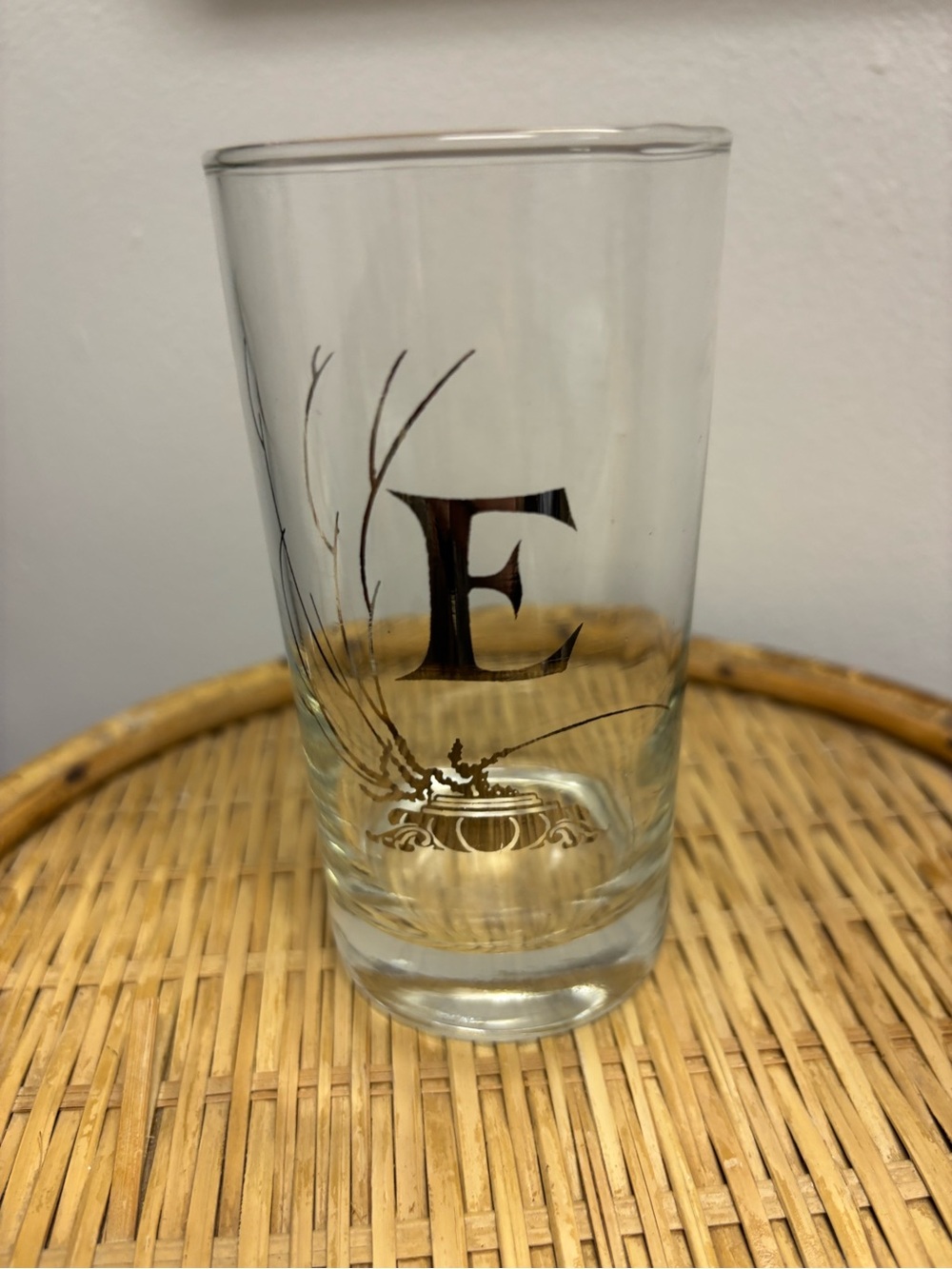 Monogram E Tall Glass - Elegant Gold Letter E